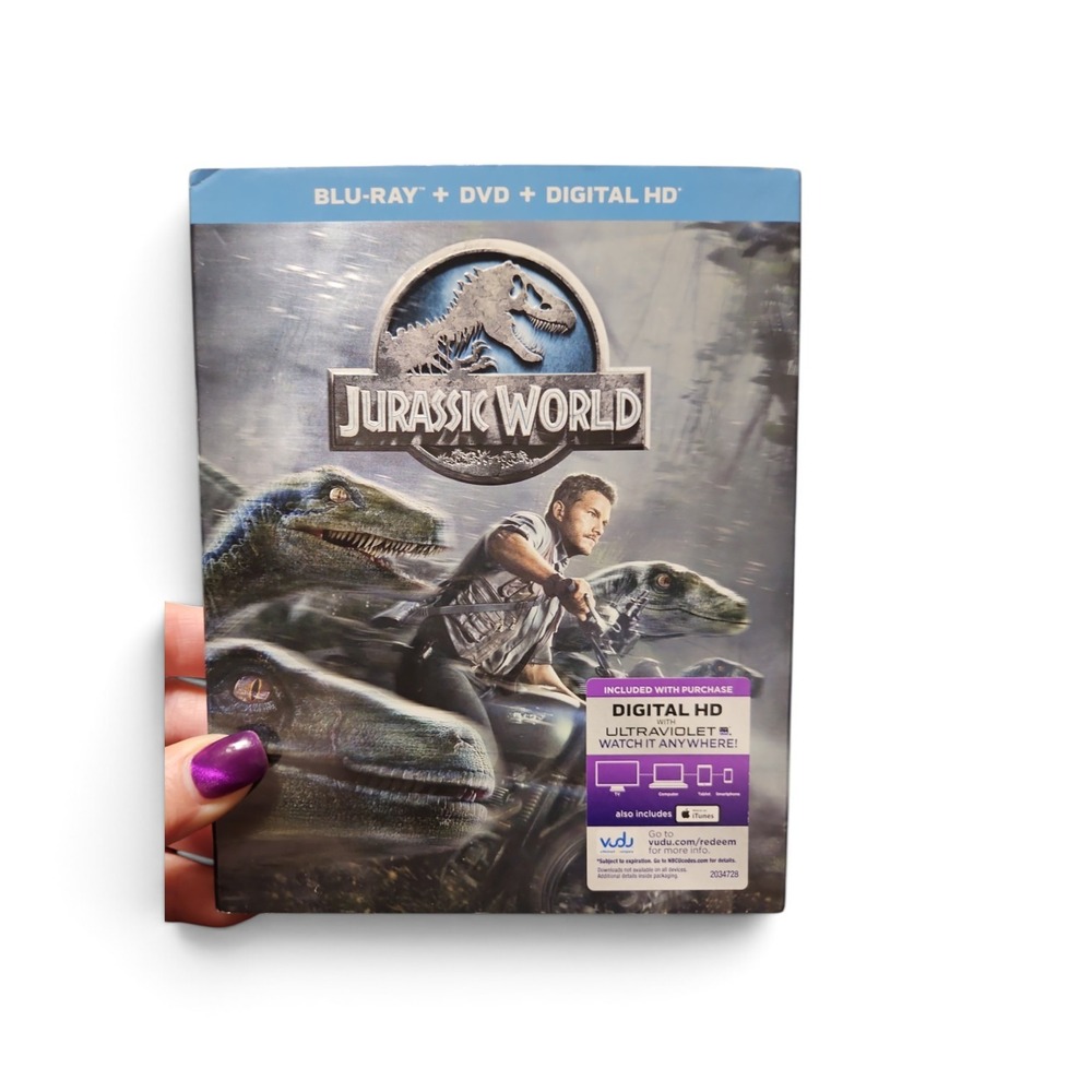 Jurassic World Blu-ray DVD Digital HD Combo Pack Chris Pratt Dinosaur Movie 0437
